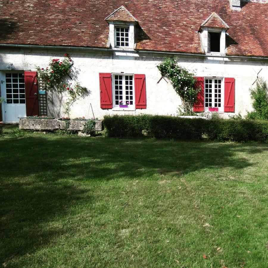 Le Vol Du Papillon Treigny Exterior foto